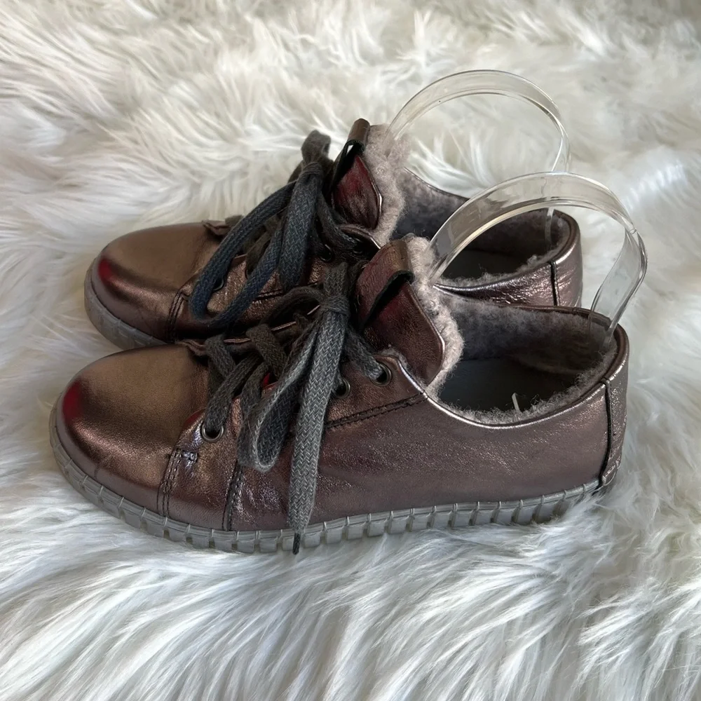 Andia Fora Gregory’s women’s size 36 dark rose metallic fuzzy low top sneakers